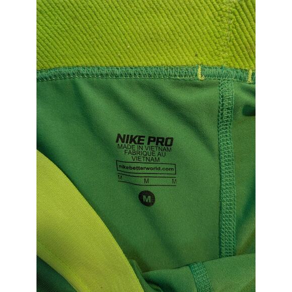 Nike green bike shorts size M - Picture 3 of 3